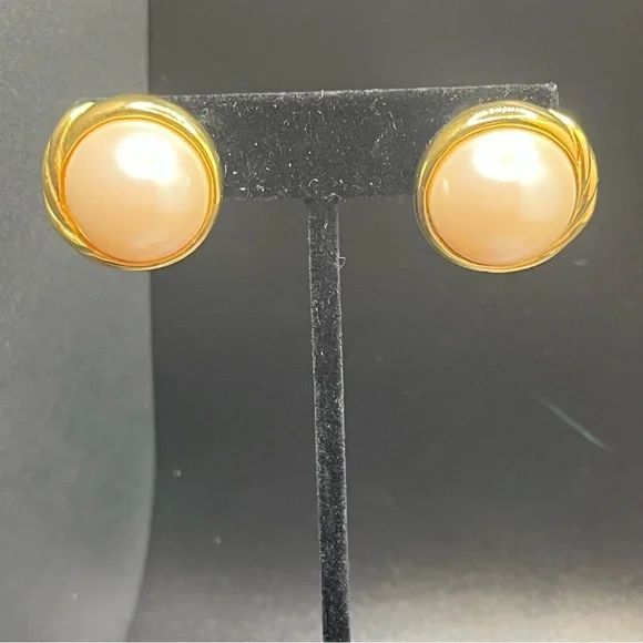 Marvella Faux Pearl Cabochon Style Clip On Earrings Gold Tone Chunky Vintage - Picture 4 of 9